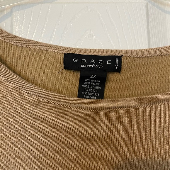 Beautiful black and camel sweater size 2X - Picture 3 of 6